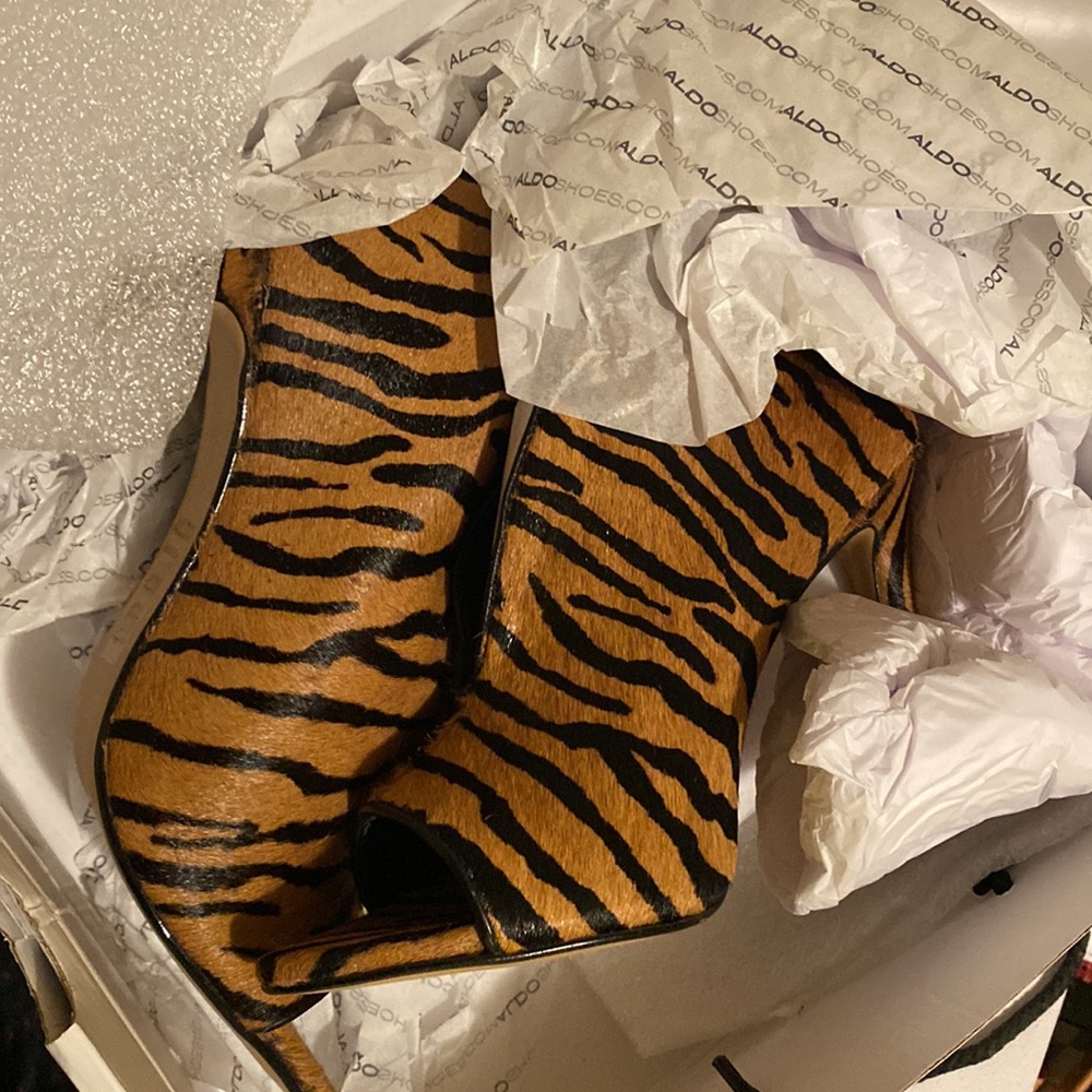 Aldo Tinindra Peep Toe Booties - Picture 3 of 6